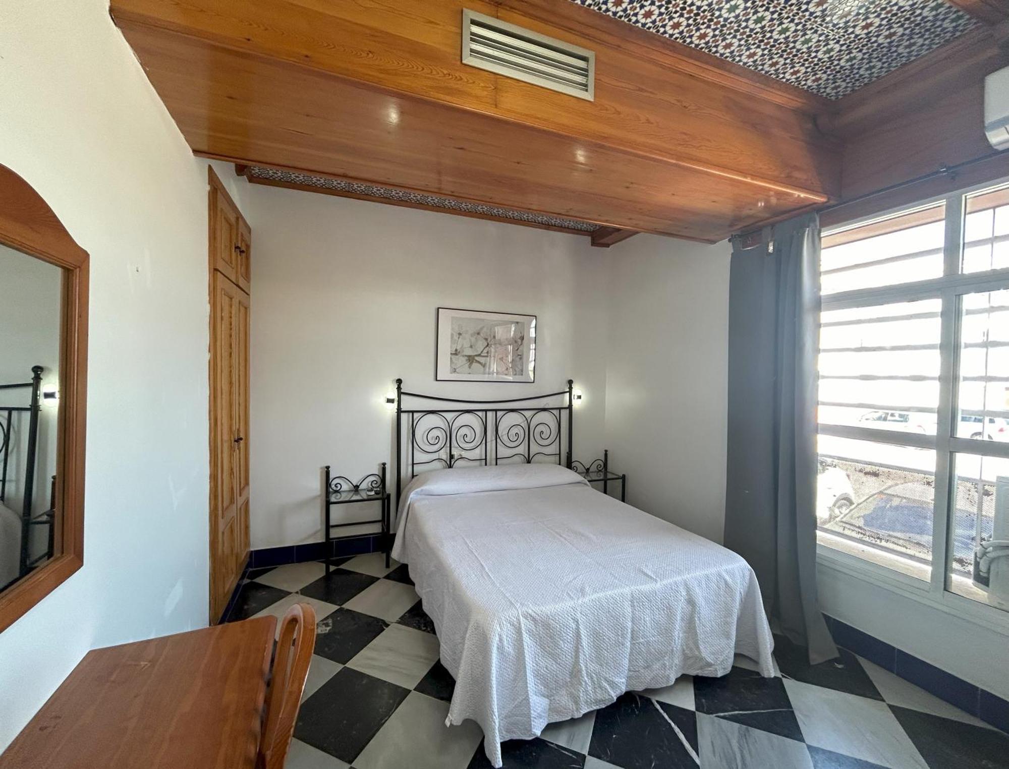 El Ancla Hotel Alcala del Rio Luaran gambar