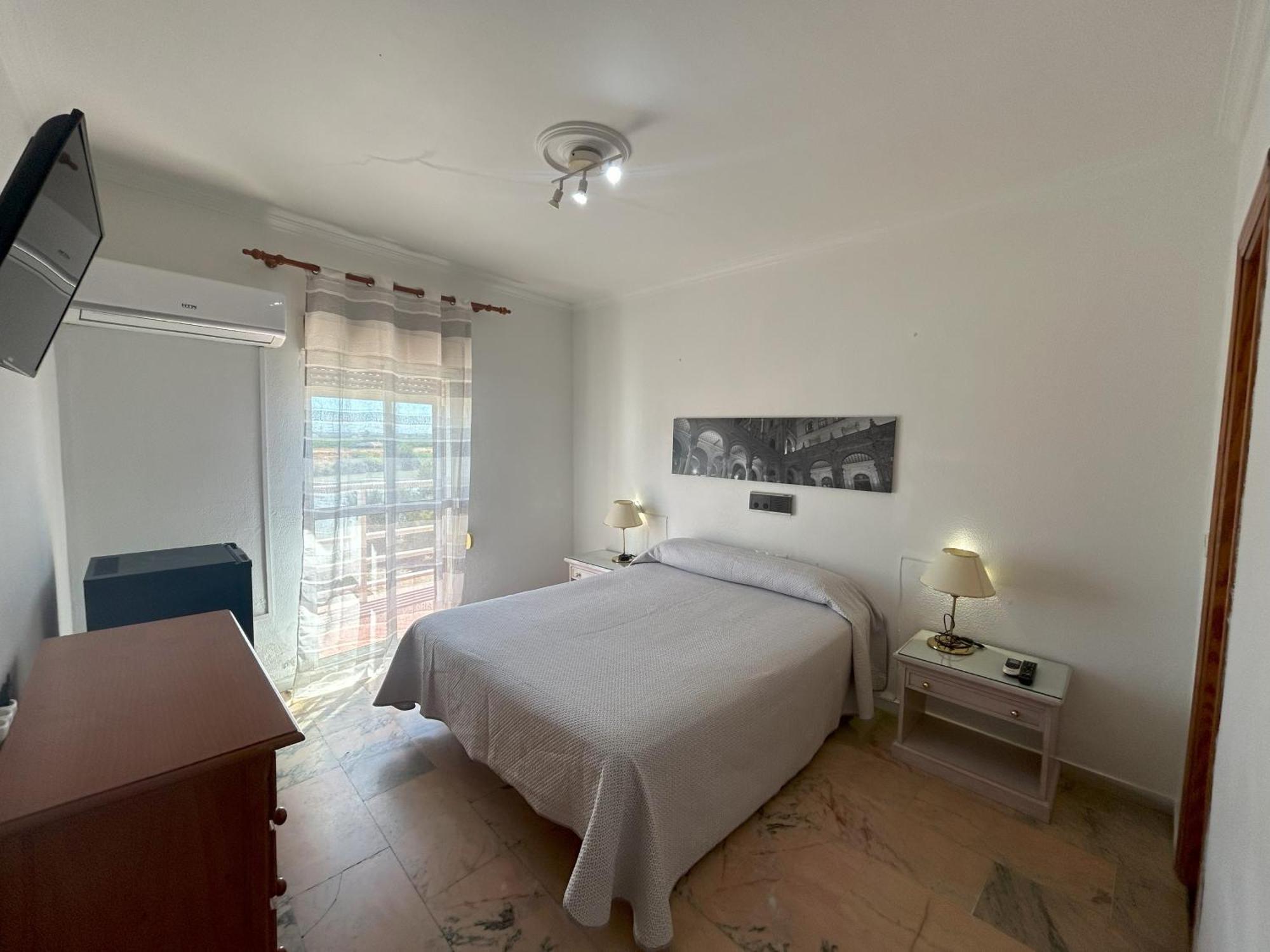 El Ancla Hotel Alcala del Rio Luaran gambar