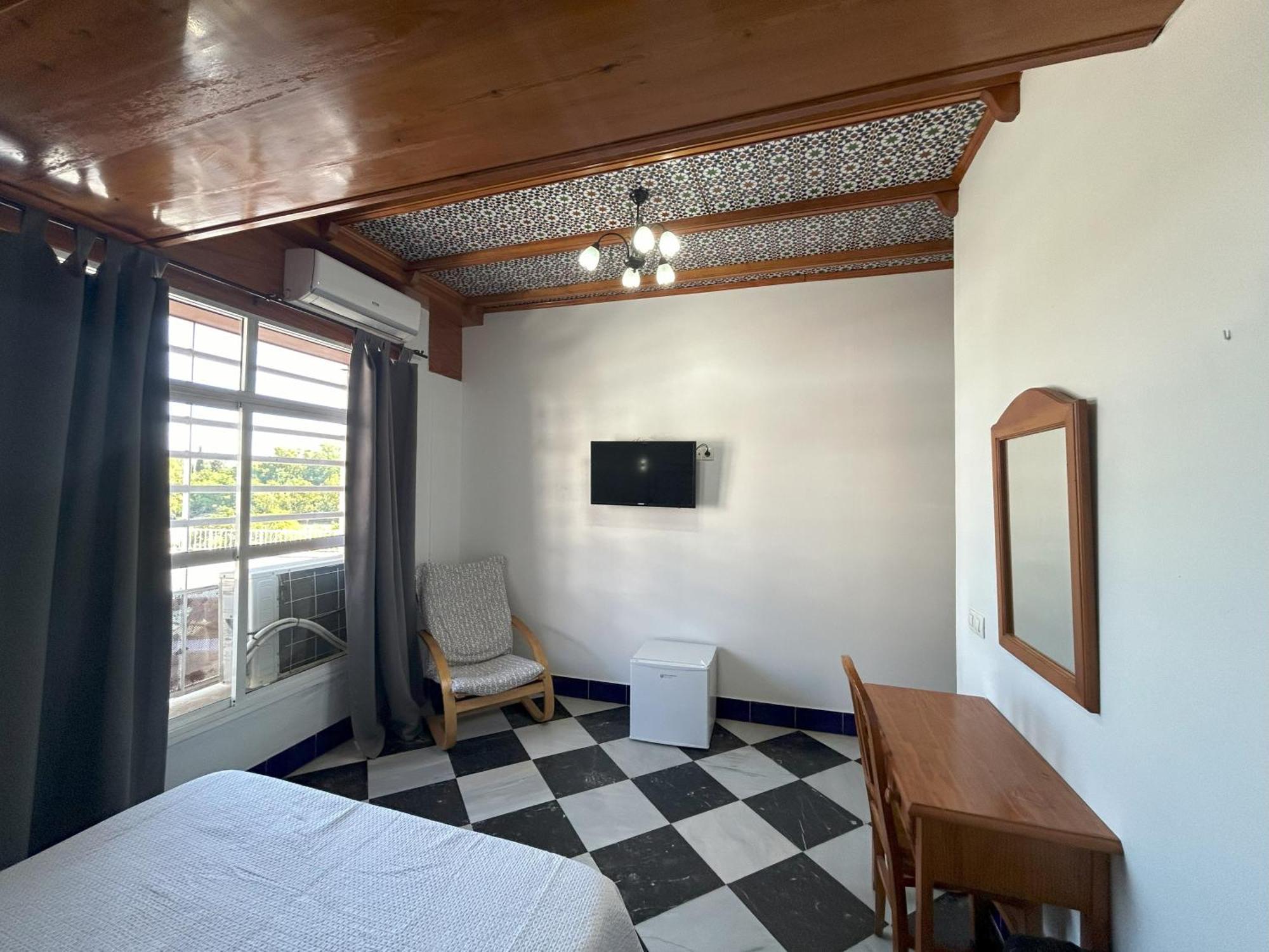 El Ancla Hotel Alcala del Rio Luaran gambar