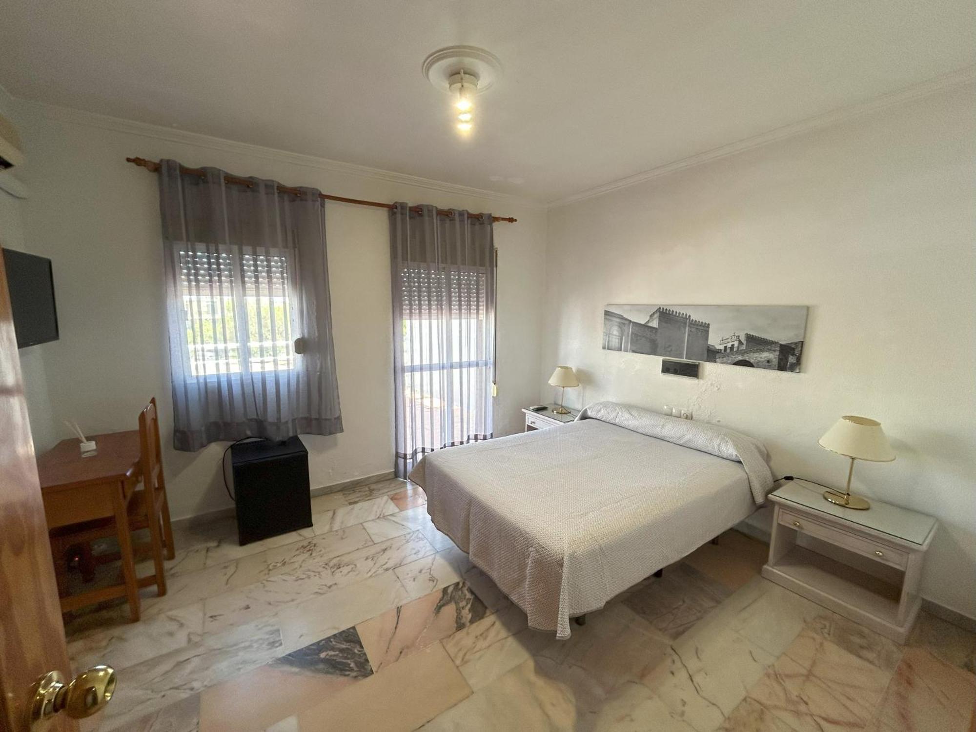 El Ancla Hotel Alcala del Rio Luaran gambar