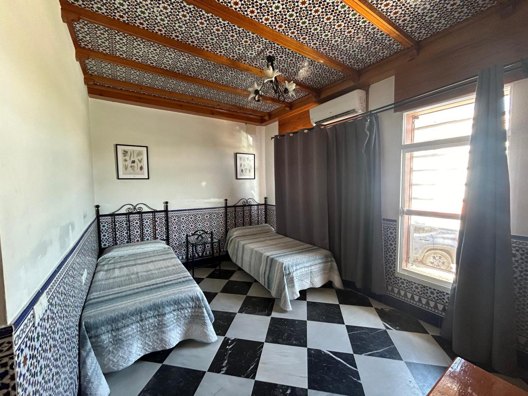 El Ancla Hotel Alcala del Rio Luaran gambar